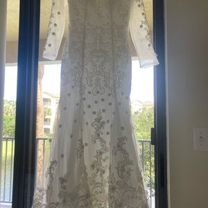 Beautiful Appliqué Wedding Dress